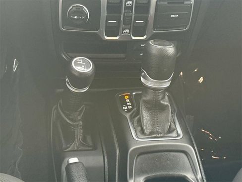 Used 2021 Jeep Wrangler Unlimited Sport image 19