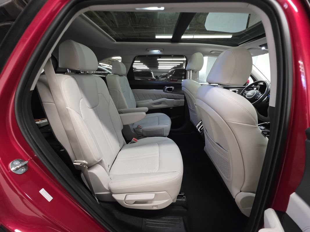 Used 2023 Kia Sorento SX Prestige AWD/4WD image 27