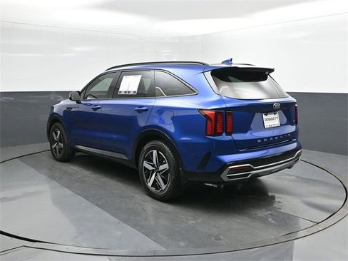 Used 2021 Kia Sorento S w/ Panoramic Sunroof Package image 5