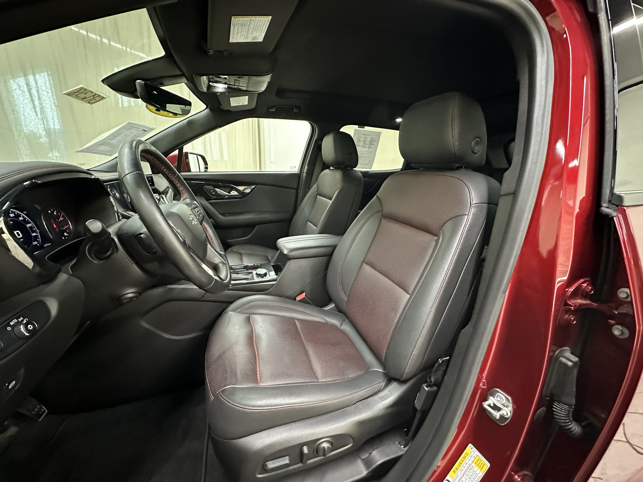 Used 2024 Chevrolet Blazer RS w/ Driver Confidence II Package FWD image 26