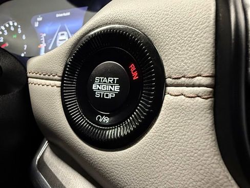 Used 2022 Jeep Compass Limited image 22