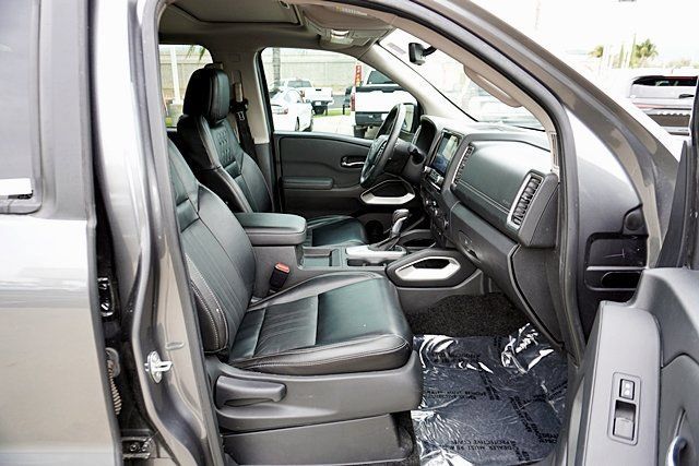 Certified 2024 Nissan Frontier SL w/ Technology Package RWD image 17
