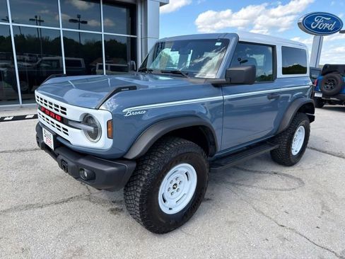 Used 2024 Ford Bronco Heritage Edition AWD/4WD image 3