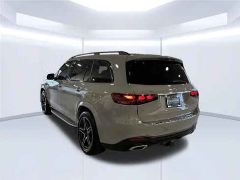 Used 2024 Mercedes-Benz GLS 450 4MATIC image 4