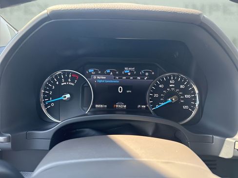 Used 2021 Ford Expedition XLT RWD image 25