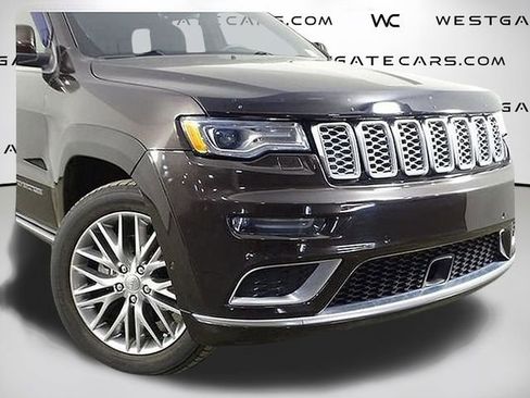 Used 2017 Jeep Grand Cherokee Summit w/ Platinum Series Group image 52