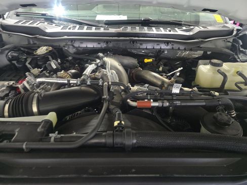 Used 2025 Ford F450 Platinum w/ Platinum Plus Package image 13