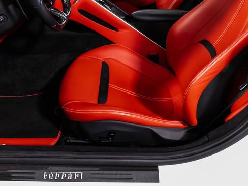 Certified 2022 Ferrari Roma RWD image 39