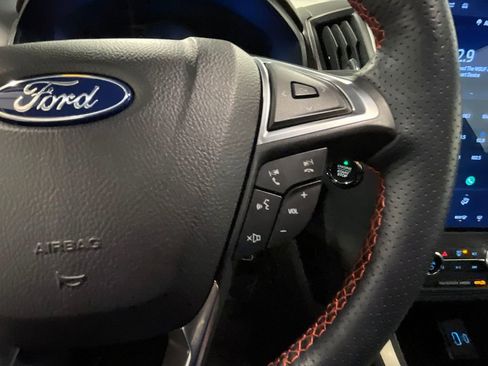 Used 2023 Ford Edge ST-Line image 34