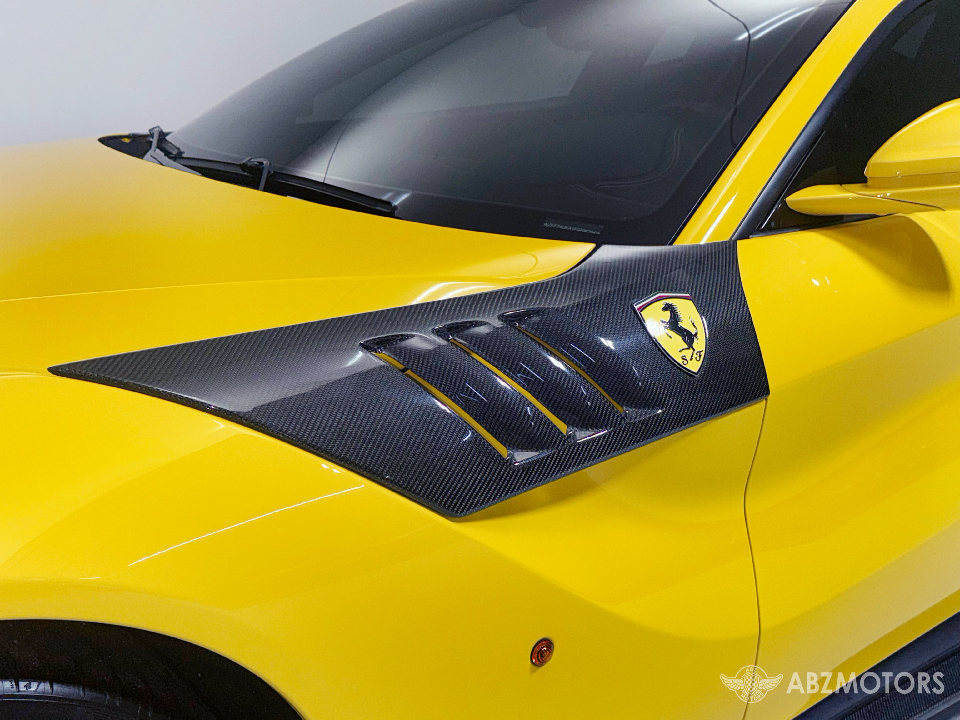 Used 2015 Ferrari F12 Berlinetta RWD image 8