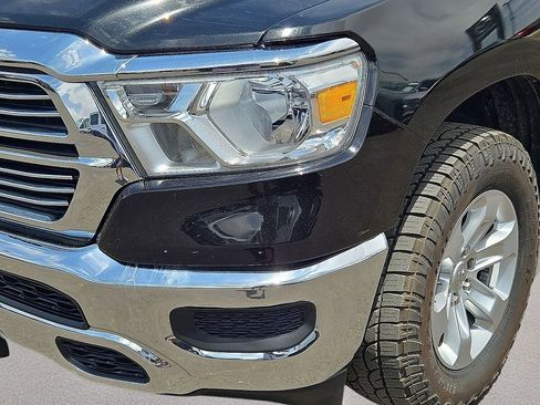Used 2024 RAM 1500 Laramie AWD/4WD image 9
