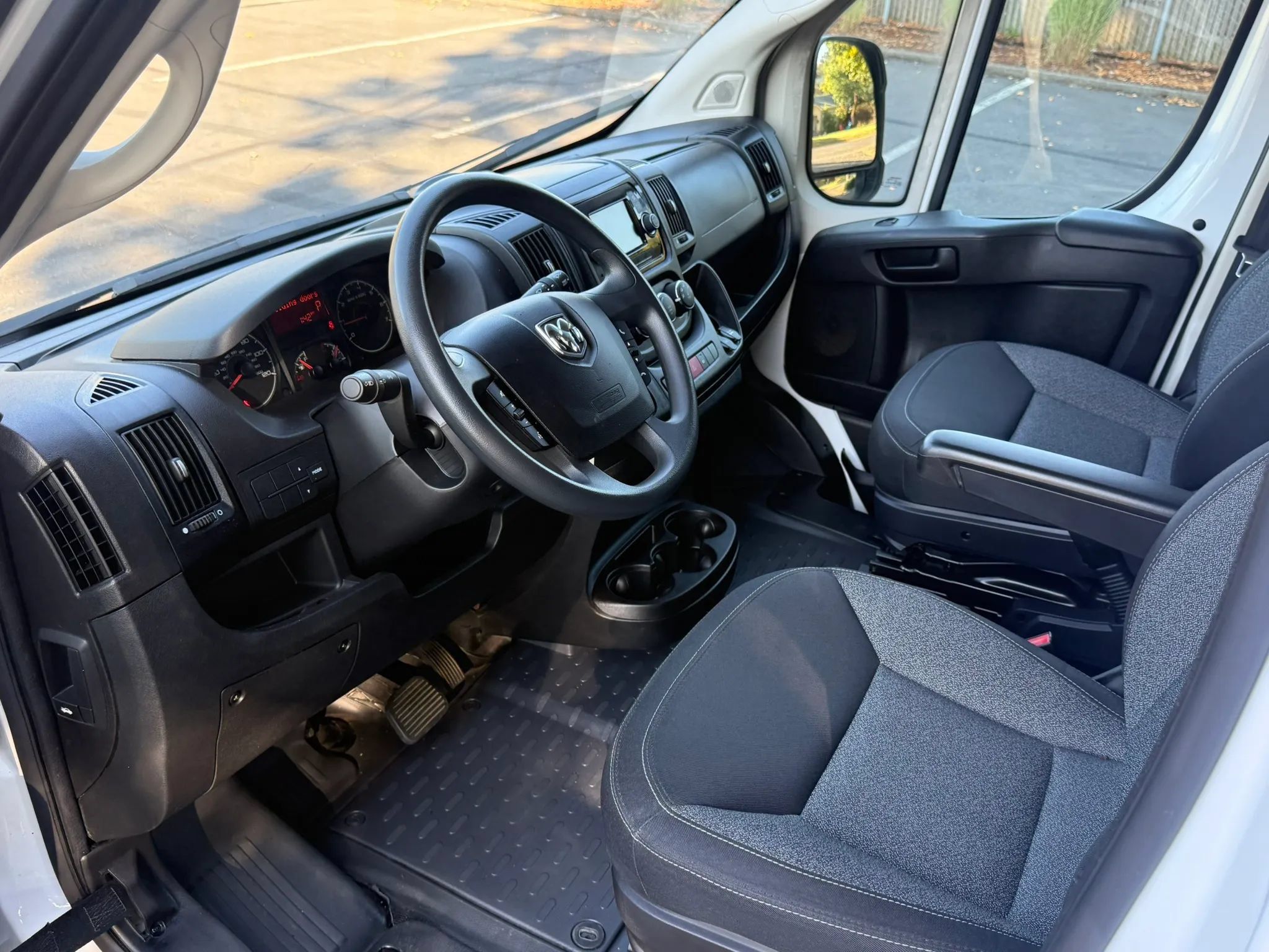 Used 2021 RAM ProMaster 2500 FWD image 13