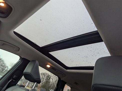 Used 2024 INFINITI QX60 Luxe image 12