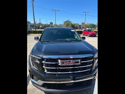 Used 2025 GMC Acadia Elevation