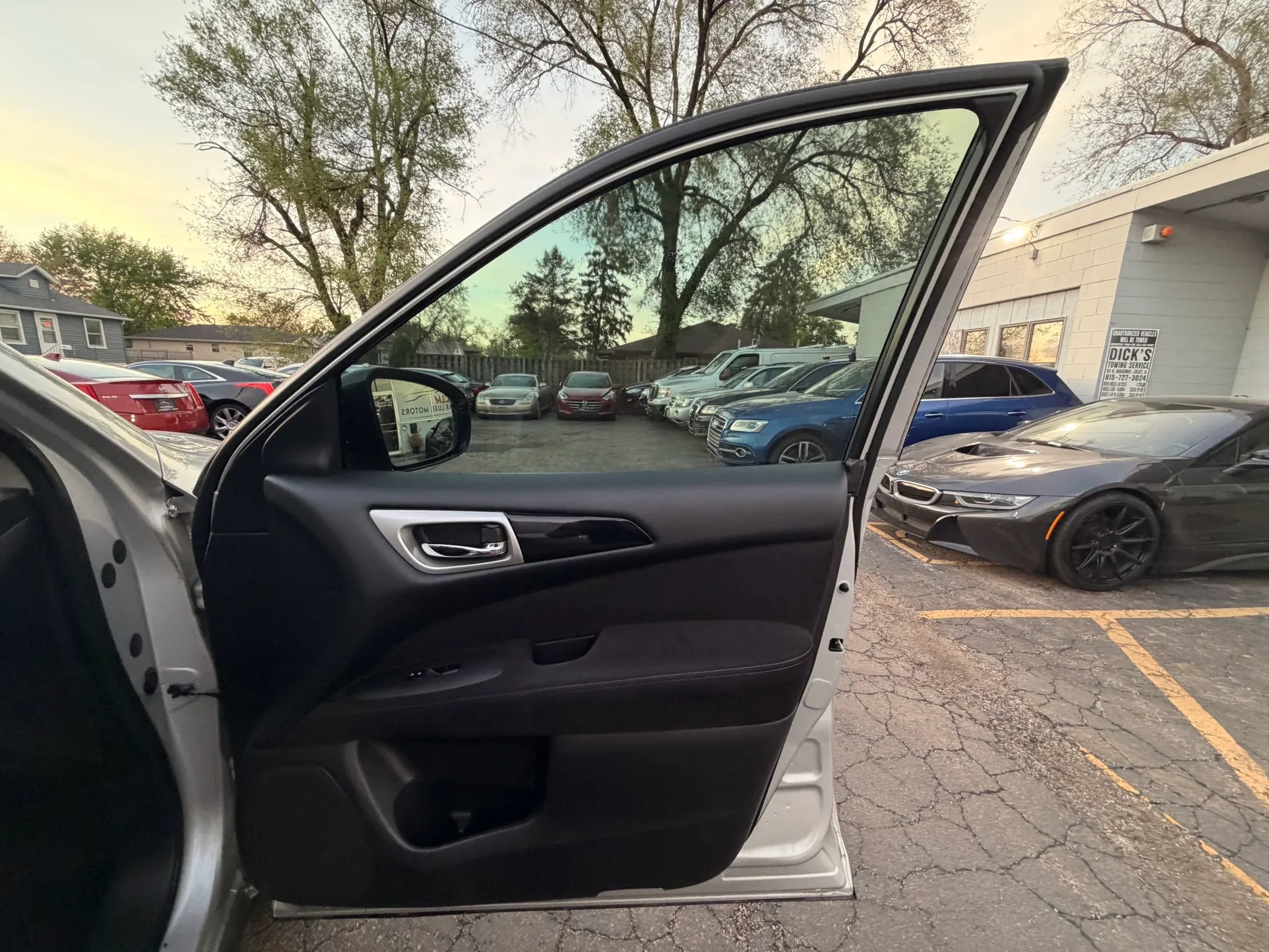 Used 2014 Nissan Pathfinder S FWD image 23