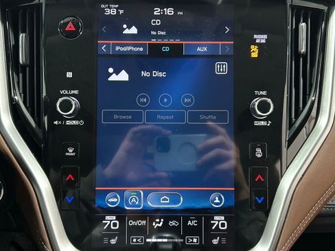 Used 2020 Subaru Outback Touring image 5