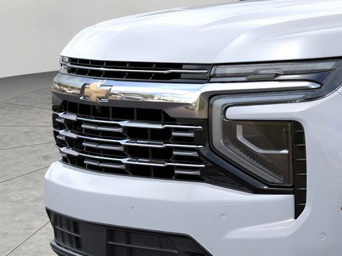 New 2026 Chevrolet Suburban Premier image 13