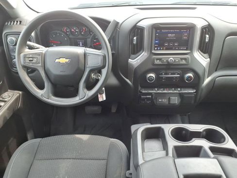 Used 2022 Chevrolet Silverado 2500 Custom w/ Custom Value Package AWD/4WD image 15