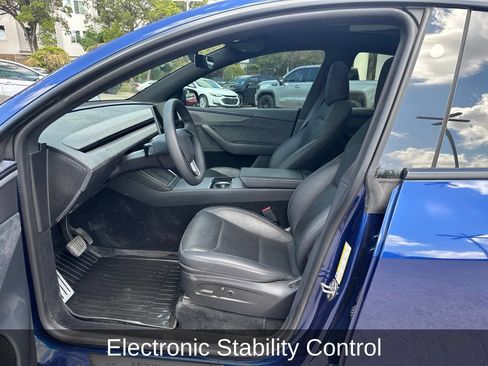 Used 2026 Tesla Model Y Long Range AWD/4WD image 9