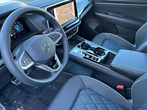 New 2026 Volkswagen Atlas Cross Sport SEL Premium R-Line image 9