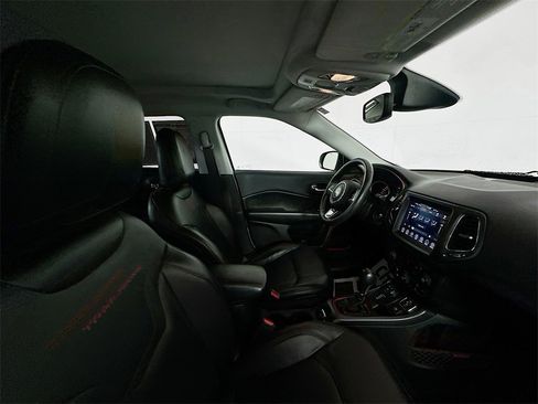 Used 2019 Jeep Compass Trailhawk w/ Leather Interior Group image 29