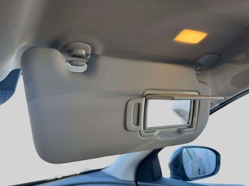 Used 2024 Nissan Ariya FWD image 30