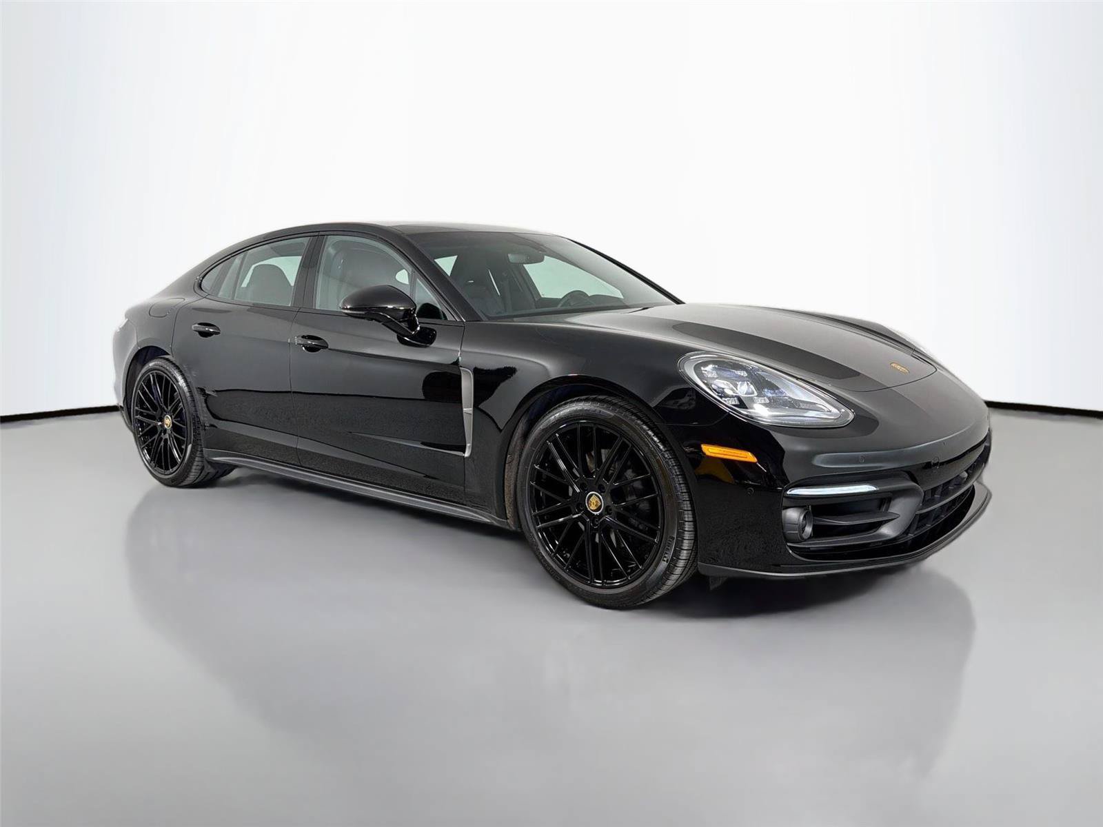 Certified 2023 Porsche Panamera Platinum Edition RWD image 9