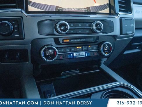 Used 2022 Ford F250 Lariat w/ Lariat Value Package AWD/4WD image 9