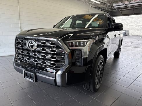 Certified 2025 Toyota Tundra Platinum AWD/4WD image 3