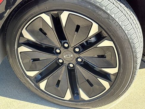 Certified 2024 Chevrolet Blazer EV RS image 28