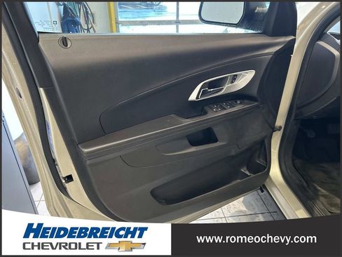 Used 2015 Chevrolet Equinox LS image 11