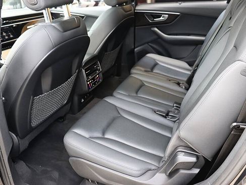 Used 2022 Audi Q7 3.0T Prestige w/ Prestige Package AWD/4WD image 14