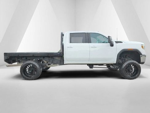 Used 2022 GMC Sierra 2500 SLE w/ SLE Value Package; AWD/4WD image 3