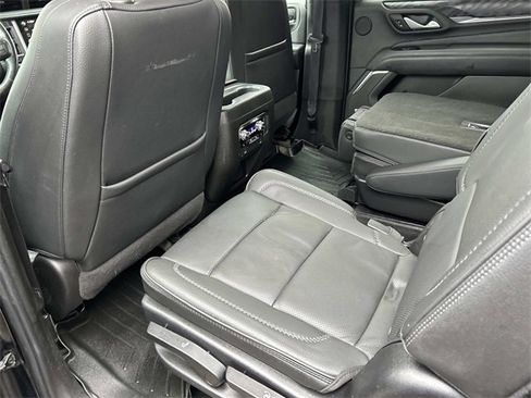 Used 2022 GMC Yukon XL Denali w/ Advanced Technology Package image 21
