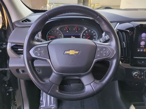 Used 2020 Chevrolet Traverse LT image 22