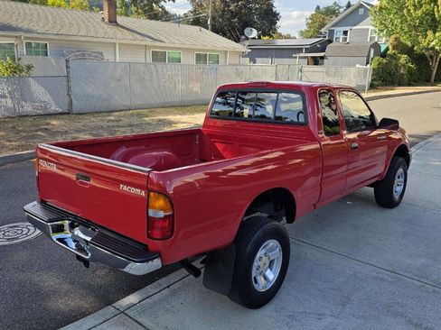 Used 1999 Toyota Tacoma SR5 image 5