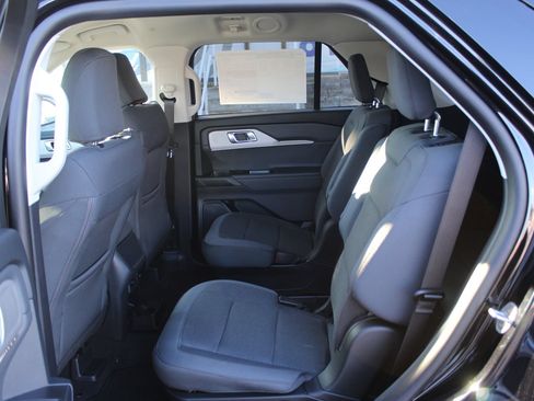 New 2026 Ford Explorer Active AWD/4WD image 18
