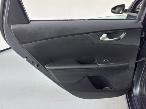 Used 2020 Kia Forte LXS image 33