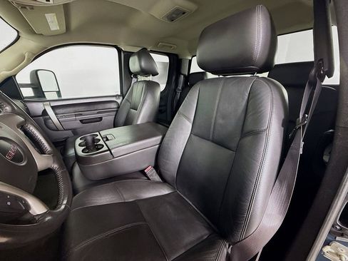 Used 2013 GMC Sierra 2500 SLE w/ SLE Preferred Package image 18