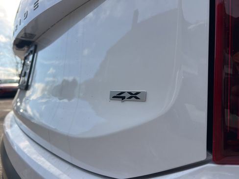 New 2025 Kia Telluride S image 7