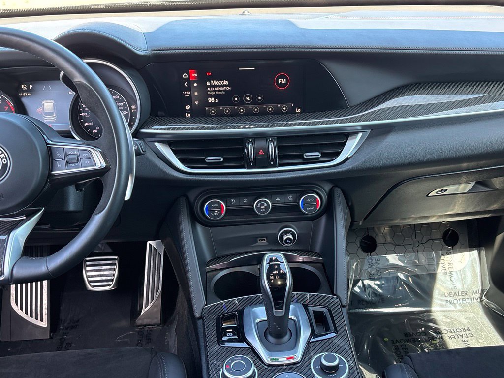 Used 2023 Alfa Romeo Stelvio Quadrifoglio AWD/4WD image 21