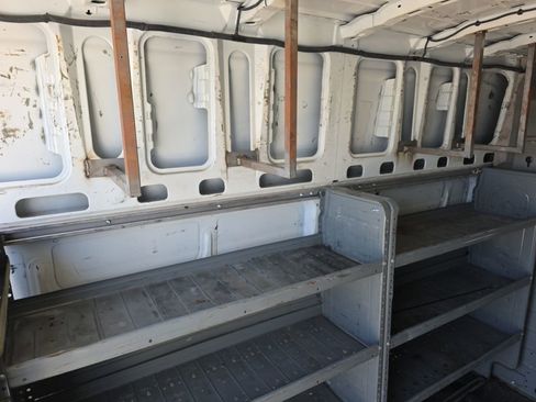 Used 2018 Nissan NV 2500 S RWD image 22