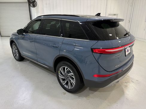 New 2026 Lincoln Corsair Premiere image 26