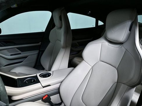 Certified 2022 Porsche Taycan GTS image 5