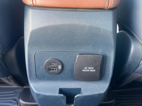 Used 2024 Ford Maverick Lariat AWD/4WD image 41
