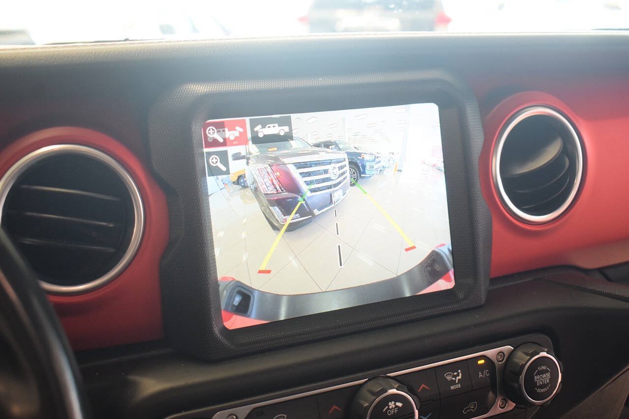 Used 2020 Jeep Gladiator Rubicon AWD/4WD image 32