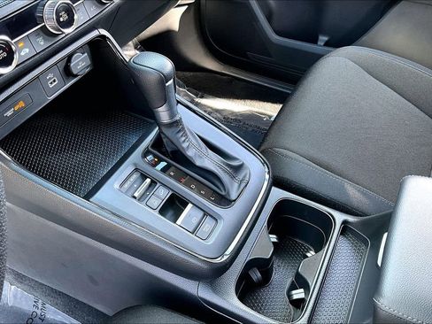 Used 2025 Honda CR-V LX image 15