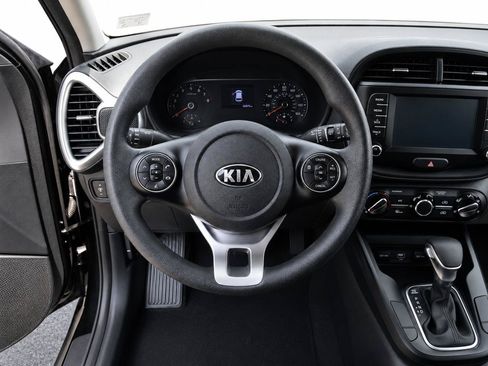 Used 2021 Kia Soul S FWD image 10