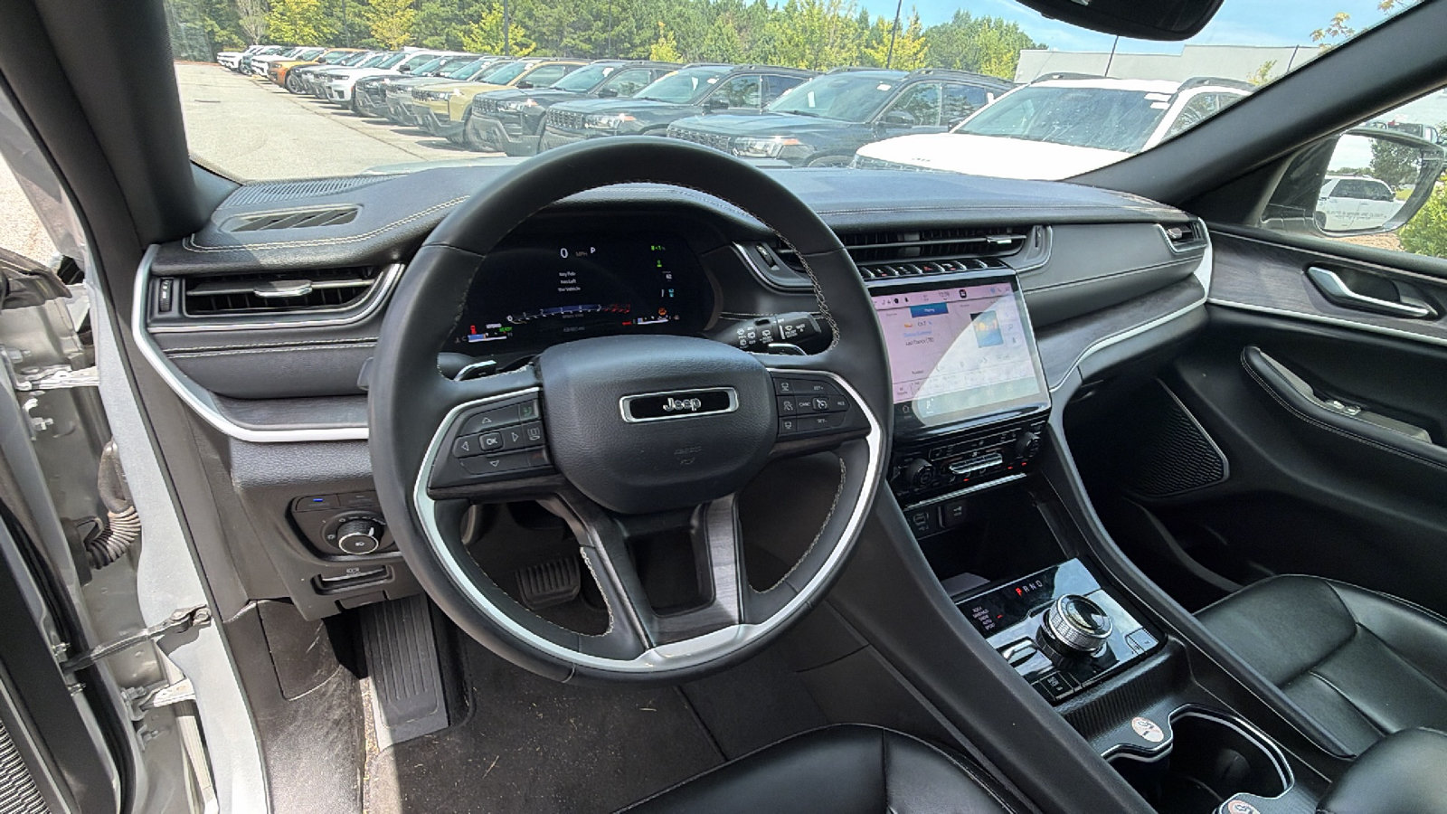 Used 2024 Jeep Grand Cherokee Limited 4xe AWD/4WD image 24