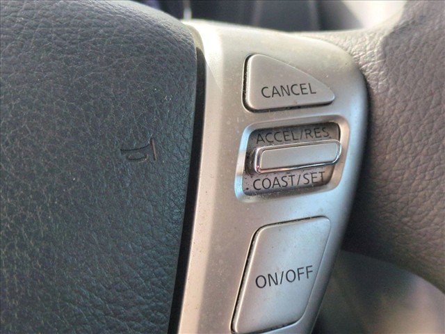 Used 2015 Nissan Versa SV FWD image 15